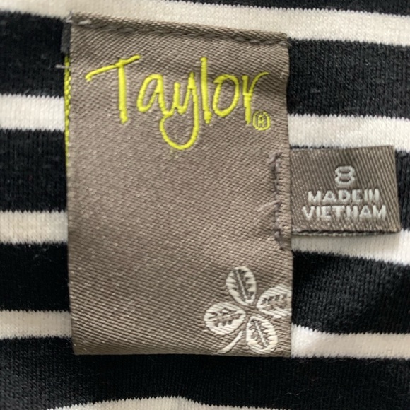 Unique short sleeve dress with fun patterns - Picture 5 of 7